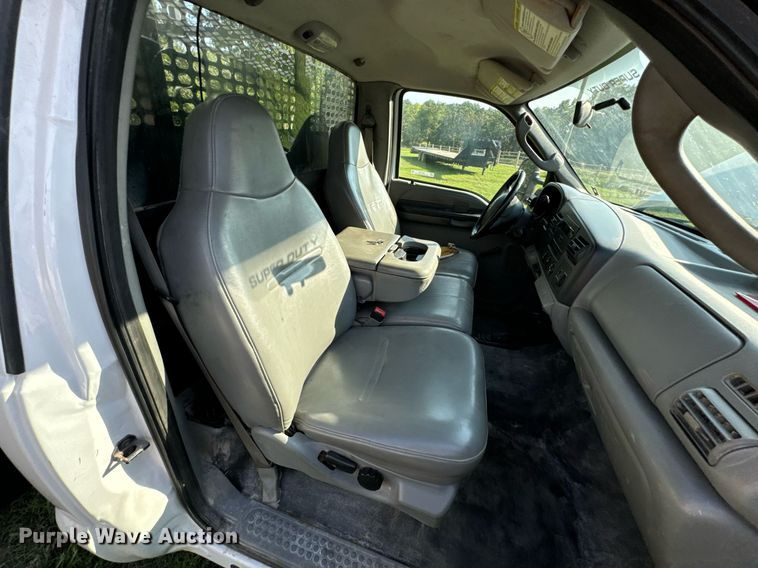 image for item DX1124 2006 Ford F550 Super Duty XL flatbed truck