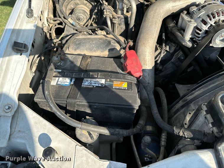 image for item DX1124 2006 Ford F550 Super Duty XL flatbed truck