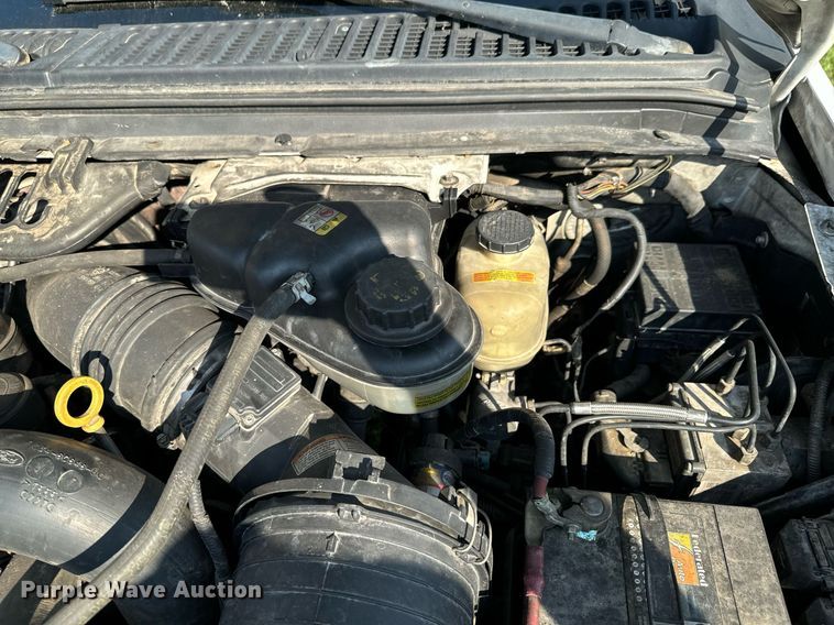 image for item DX1124 2006 Ford F550 Super Duty XL flatbed truck