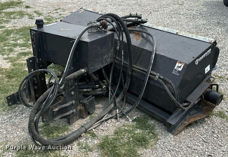 image for item DX1126 Paladin Sweepster broom