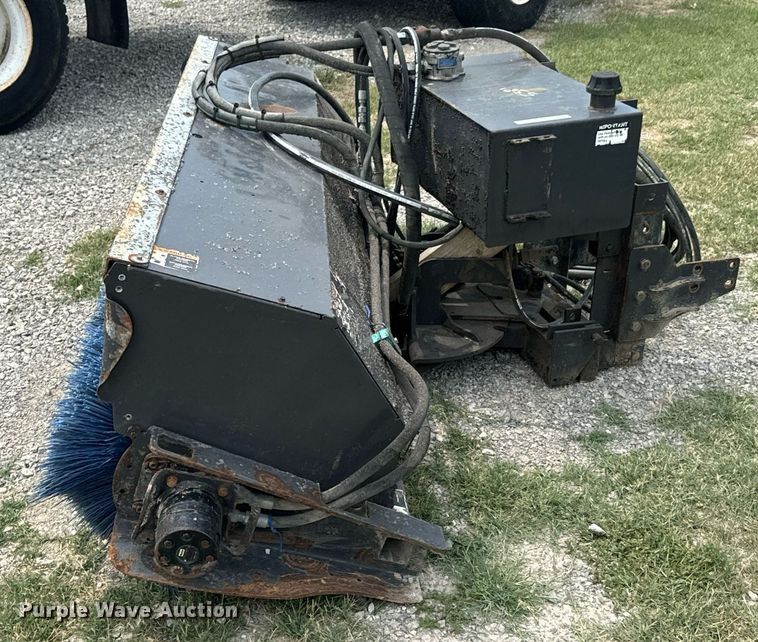 image for item DX1126 Paladin Sweepster broom