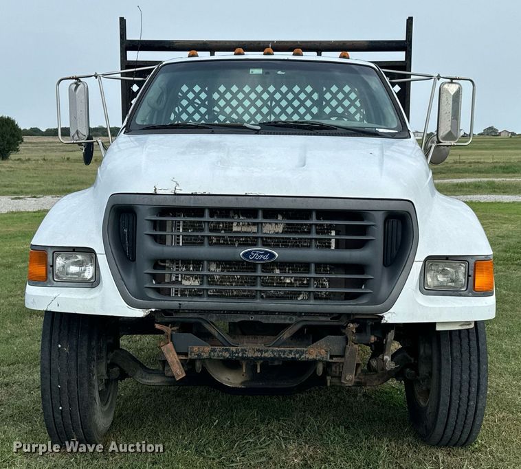 image for item DX1127 2000 Ford F650 Super Duty XL dump flatbed truck