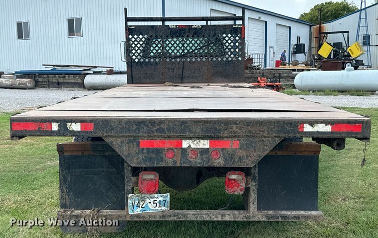 image for item DX1127 2000 Ford F650 Super Duty XL dump flatbed truck