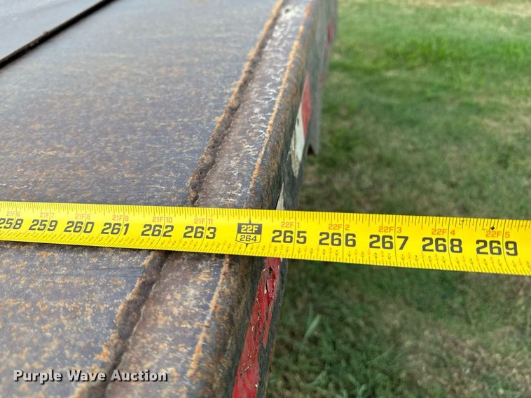 image for item DX1127 2000 Ford F650 Super Duty XL dump flatbed truck