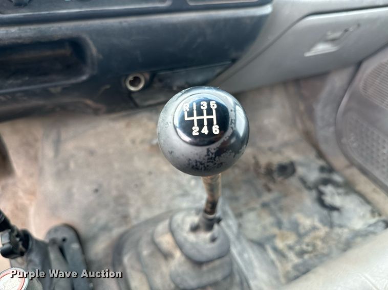 image for item DX1127 2000 Ford F650 Super Duty XL dump flatbed truck