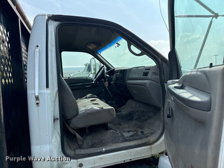 image for item DX1127 2000 Ford F650 Super Duty XL dump flatbed truck