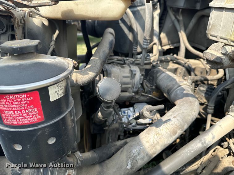 image for item DX1127 2000 Ford F650 Super Duty XL dump flatbed truck