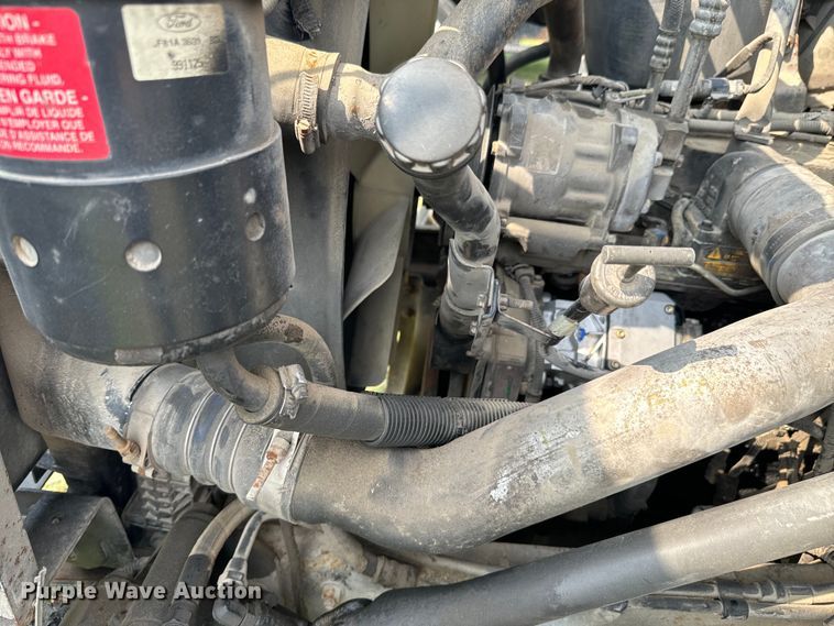 image for item DX1127 2000 Ford F650 Super Duty XL dump flatbed truck