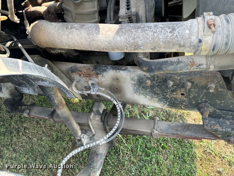 image for item DX1127 2000 Ford F650 Super Duty XL dump flatbed truck