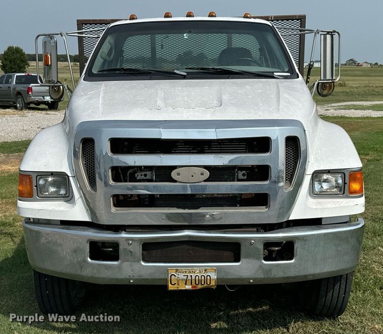 image for item DX1128 2006 Ford F750 Super Duty XL flatbed truck