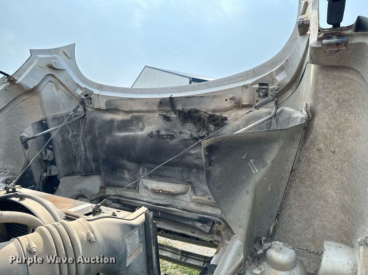 image for item DX1128 2006 Ford F750 Super Duty XL flatbed truck