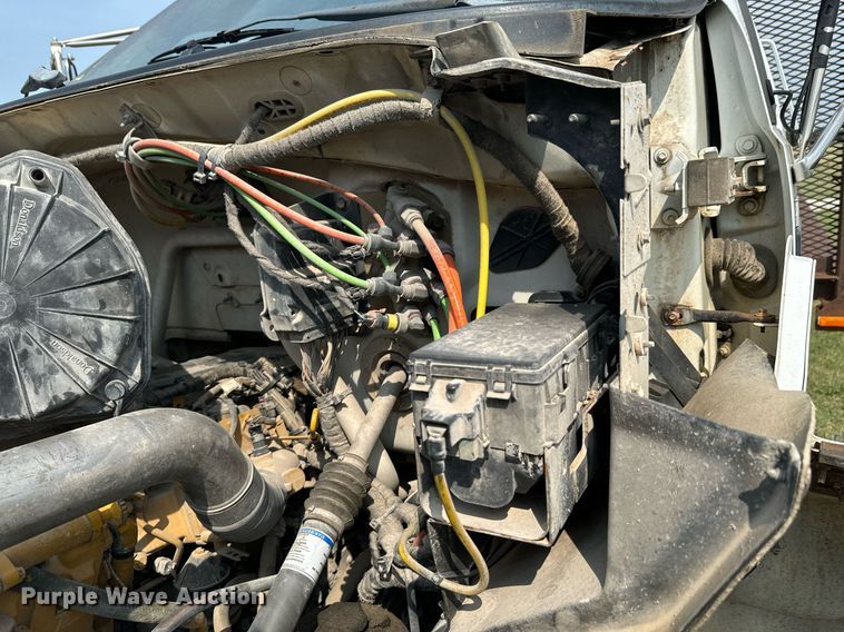 image for item DX1128 2006 Ford F750 Super Duty XL flatbed truck