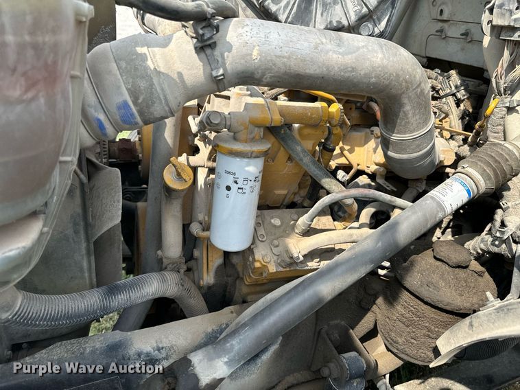 image for item DX1128 2006 Ford F750 Super Duty XL flatbed truck