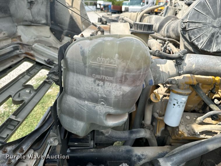 image for item DX1128 2006 Ford F750 Super Duty XL flatbed truck