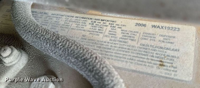 image for item DX1128 2006 Ford F750 Super Duty XL flatbed truck