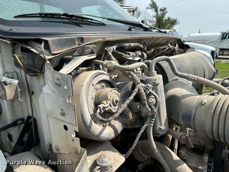 image for item DX1128 2006 Ford F750 Super Duty XL flatbed truck