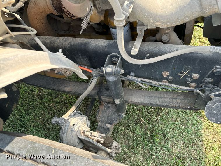 image for item DX1128 2006 Ford F750 Super Duty XL flatbed truck