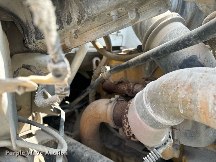 image for item DX1128 2006 Ford F750 Super Duty XL flatbed truck