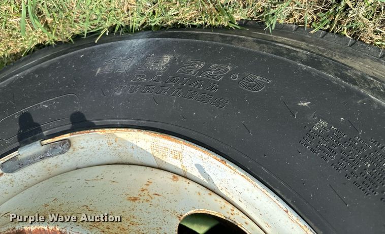 image for item DX1128 2006 Ford F750 Super Duty XL flatbed truck