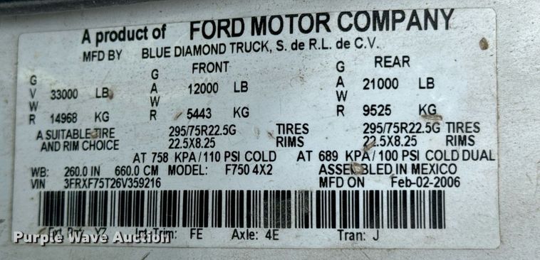image for item DX1128 2006 Ford F750 Super Duty XL flatbed truck