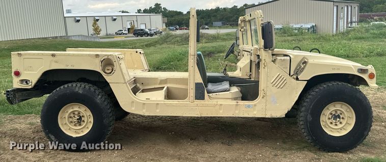 image for item DX1193 2009 AM General M1097R1 HMMWV SUV