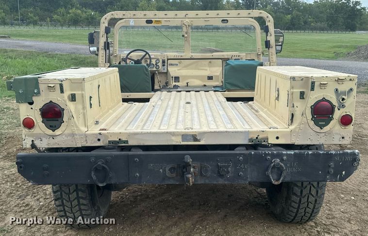 image for item DX1193 2009 AM General M1097R1 HMMWV SUV