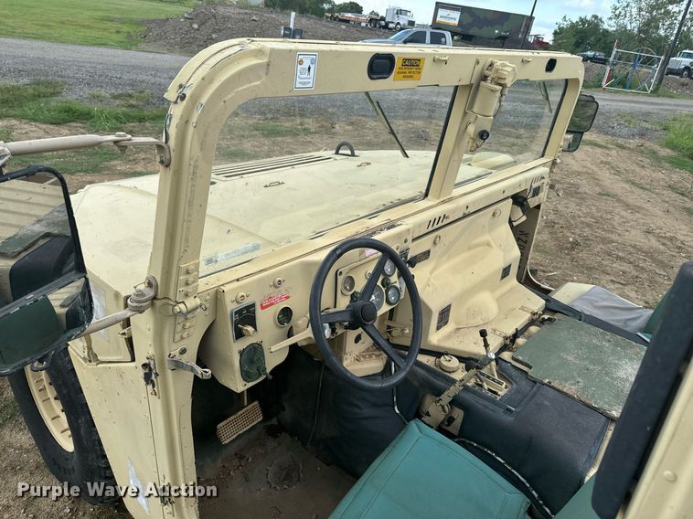 image for item DX1193 2009 AM General M1097R1 HMMWV SUV