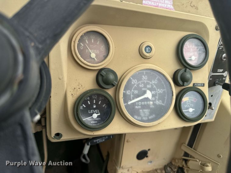 image for item DX1193 2009 AM General M1097R1 HMMWV SUV