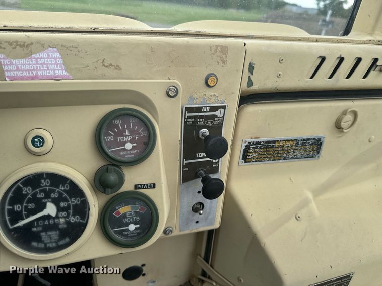 image for item DX1193 2009 AM General M1097R1 HMMWV SUV