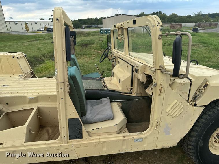 image for item DX1193 2009 AM General M1097R1 HMMWV SUV