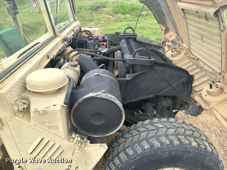 image for item DX1193 2009 AM General M1097R1 HMMWV SUV