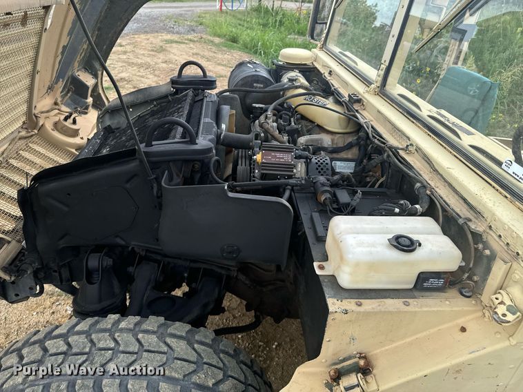 image for item DX1193 2009 AM General M1097R1 HMMWV SUV