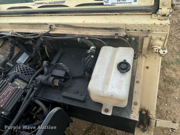 image for item DX1193 2009 AM General M1097R1 HMMWV SUV