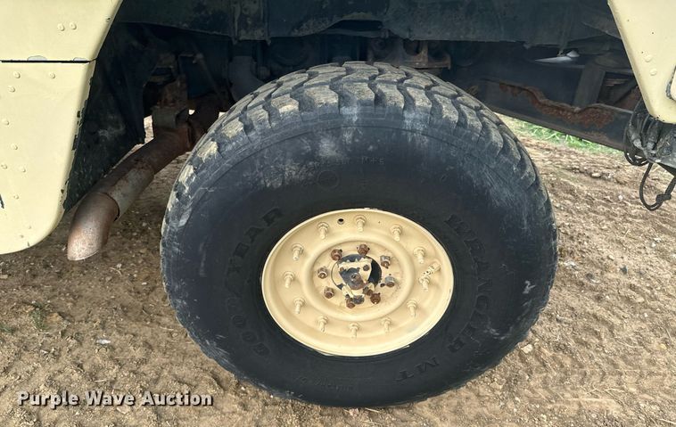 image for item DX1193 2009 AM General M1097R1 HMMWV SUV