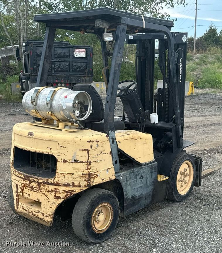 image for item DX1195 Daewoo G25P forklift