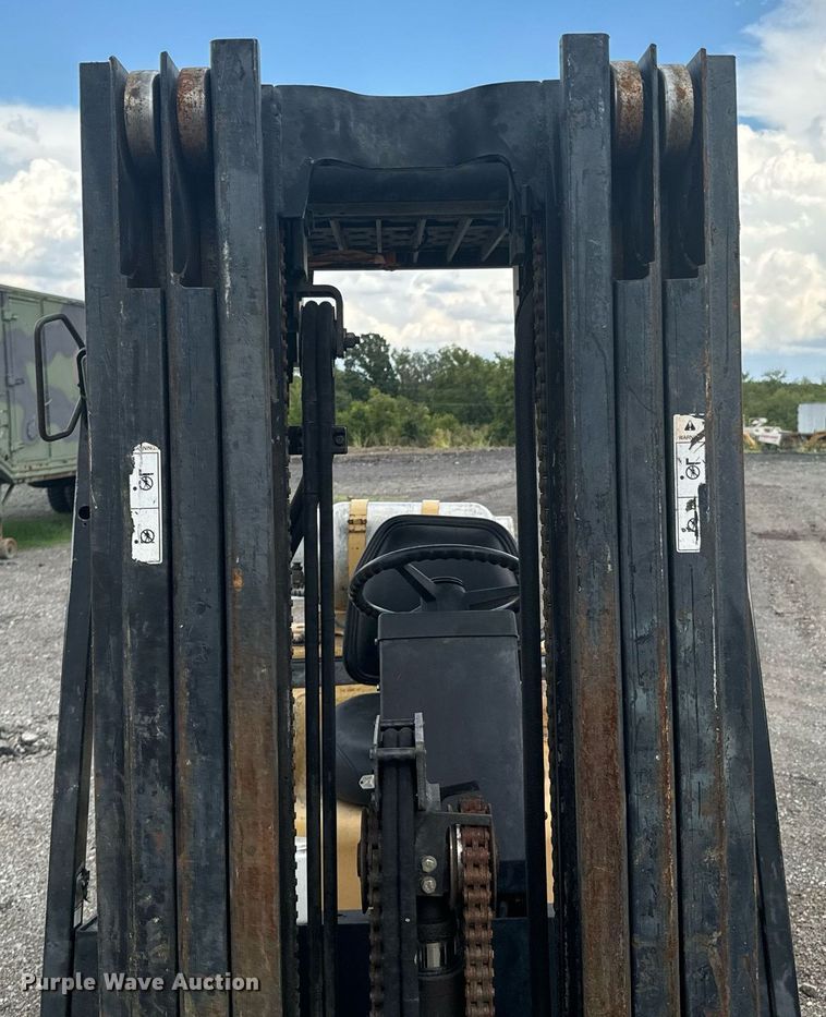 image for item DX1195 Daewoo G25P forklift