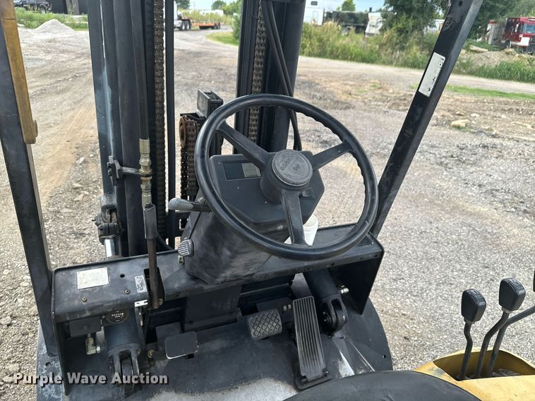 image for item DX1195 Daewoo G25P forklift
