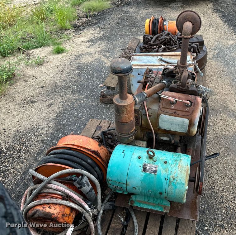 image for item EE7525 Tools