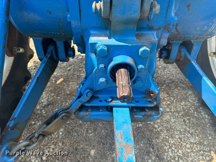 image for item EE7542 1968 Ford 4000 tractor