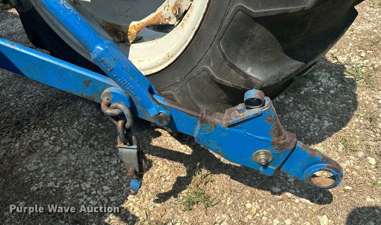 image for item EE7542 1968 Ford 4000 tractor