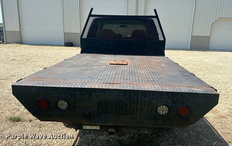 image for item EE7543 1993 Chevrolet  K2500 Ext. Cab flatbed pickup truck