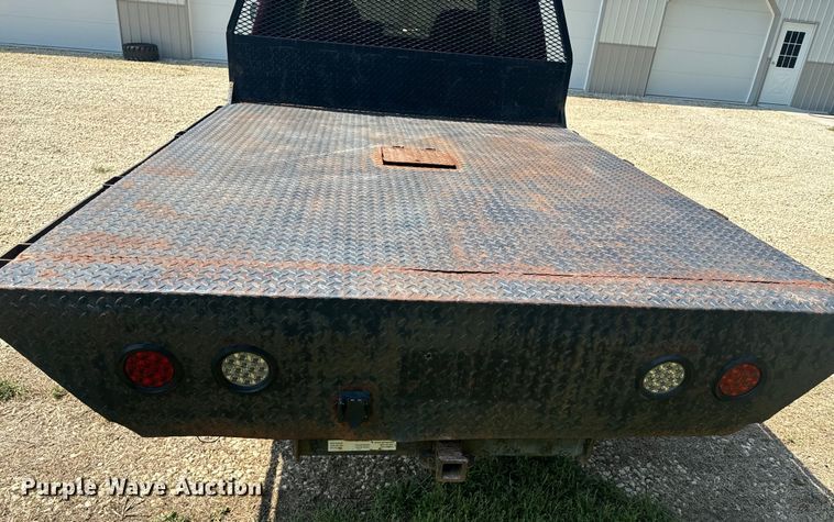 image for item EE7543 1993 Chevrolet  K2500 Ext. Cab flatbed pickup truck