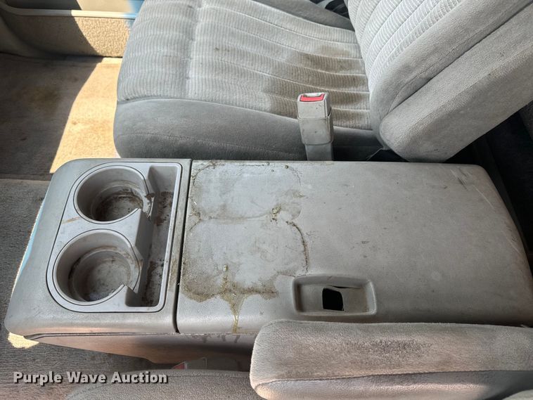 image for item EE7543 1993 Chevrolet  K2500 Ext. Cab flatbed pickup truck