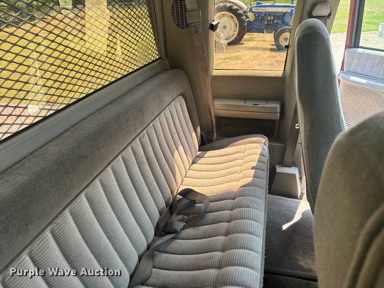 image for item EE7543 1993 Chevrolet  K2500 Ext. Cab flatbed pickup truck