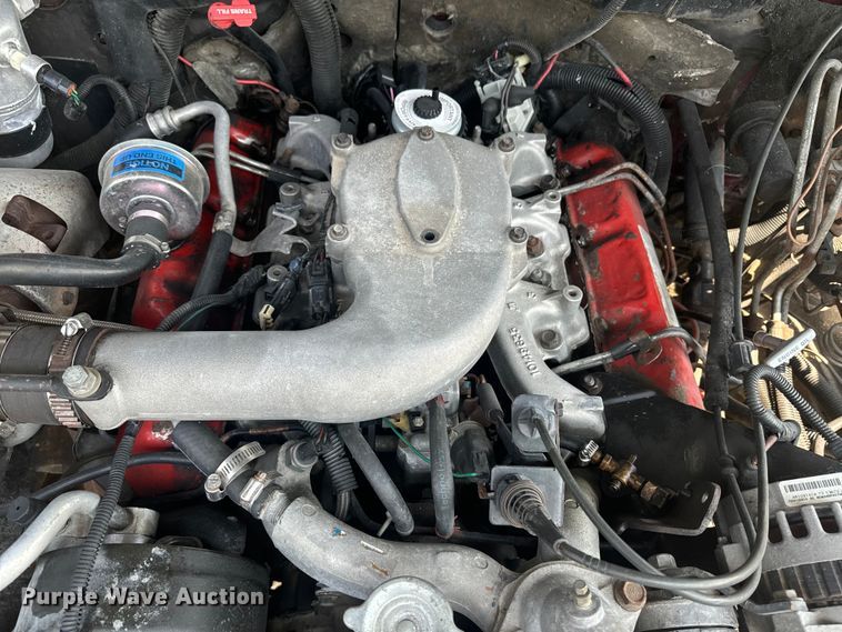 image for item EE7543 1993 Chevrolet  K2500 Ext. Cab flatbed pickup truck