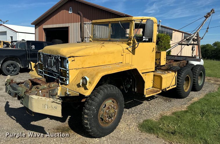 image for item EE7558 1967 Kaiser winch truck