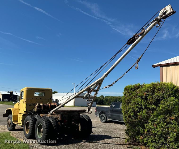 image for item EE7558 1967 Kaiser winch truck