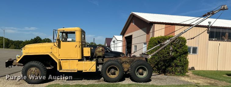 image for item EE7558 1967 Kaiser winch truck