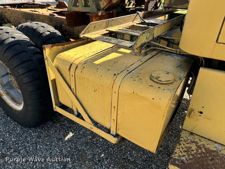 image for item EE7558 1967 Kaiser winch truck