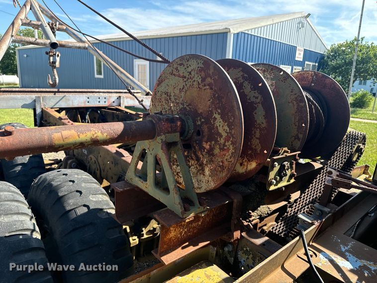 image for item EE7558 1967 Kaiser winch truck